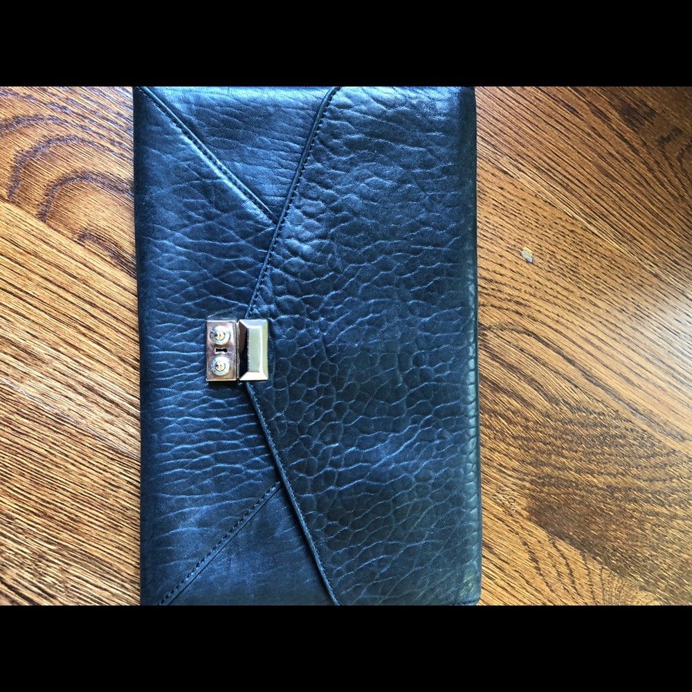 Henri bendel clutch